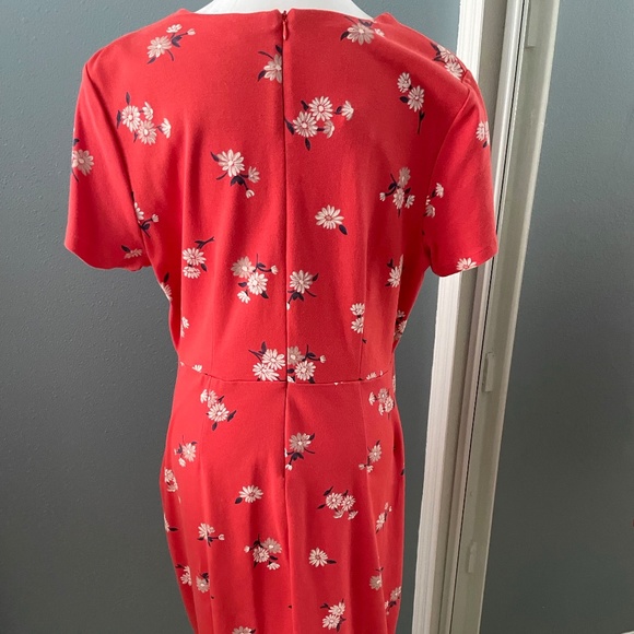 Old Navy Floral Dress - Picture 3 of 3